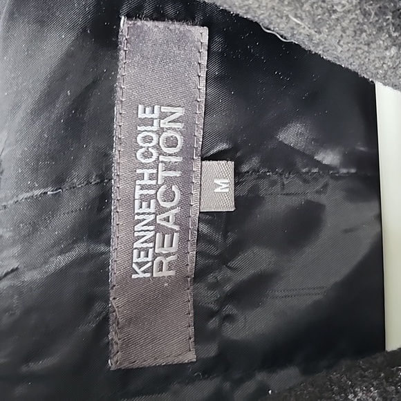 Kenneth Cole Reaction medium coat - Picture 2 of 2